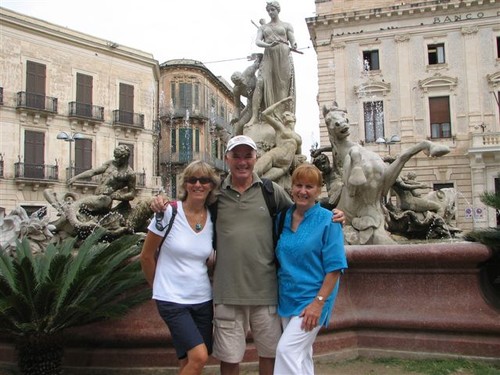 Happy snap in front of Archimedes Fountain.JPG © Clare and Andrew Payne